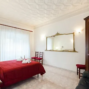 Caterina One O One - Embassy , Rome Italy